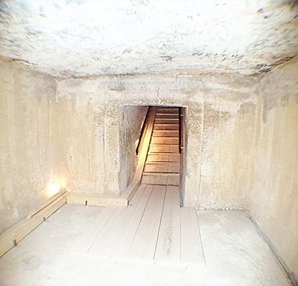 孟卡拉之墓入口图片